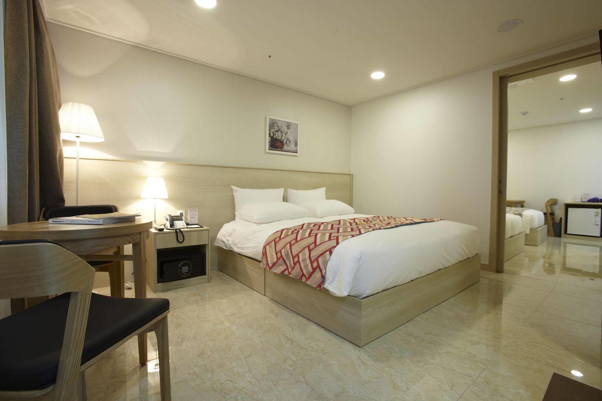 Hotel Sopra Incheon Cheongna Екстер'єр фото
