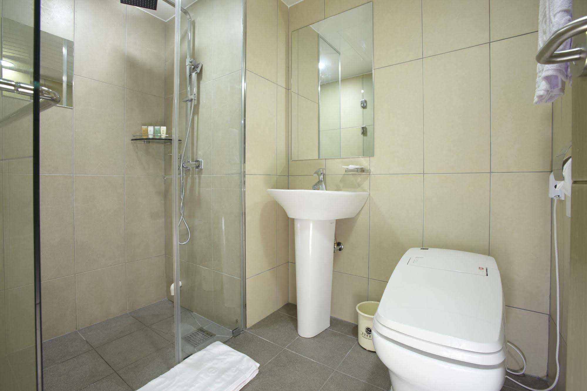Hotel Sopra Incheon Cheongna Екстер'єр фото