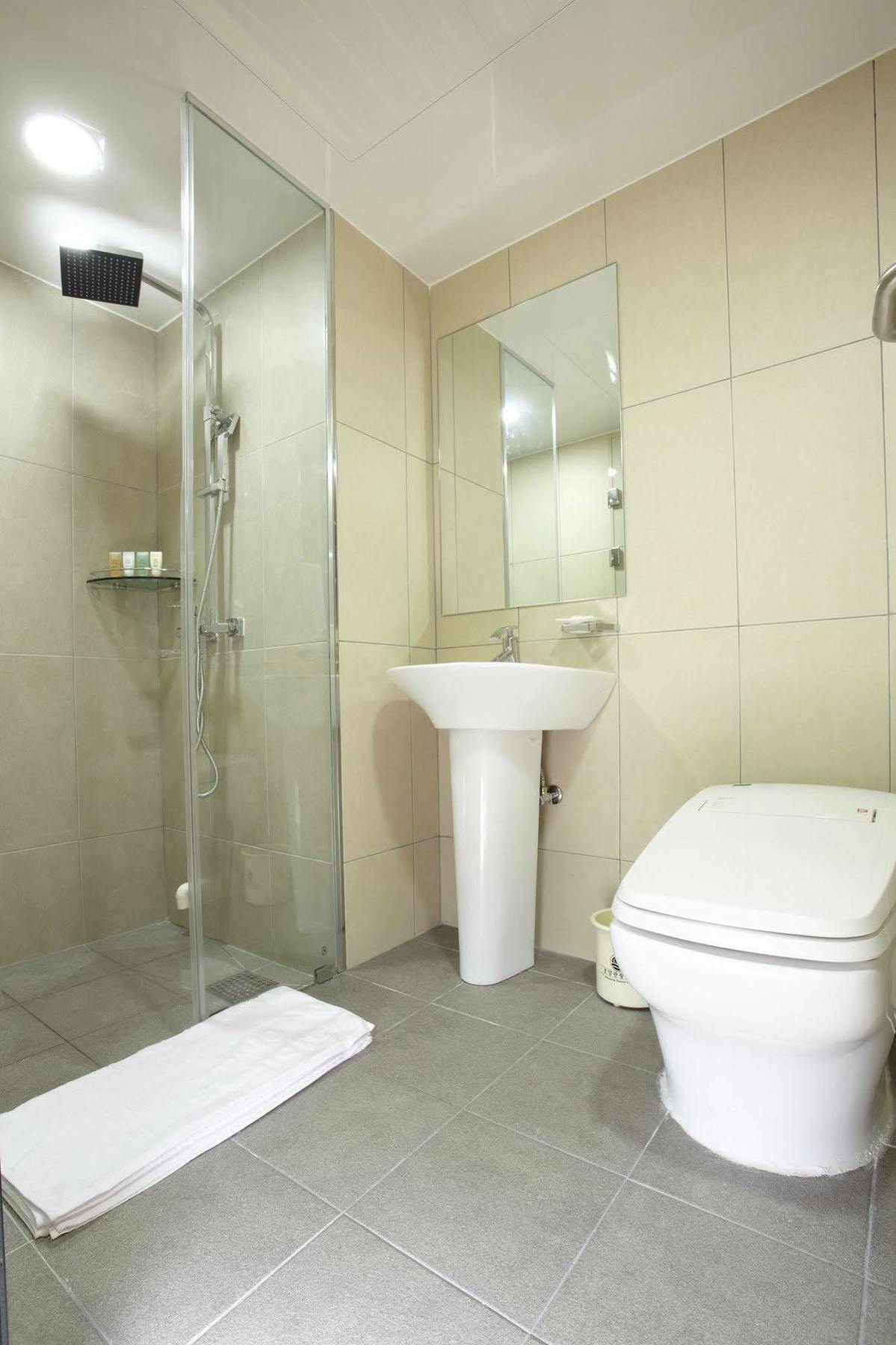 Hotel Sopra Incheon Cheongna Екстер'єр фото