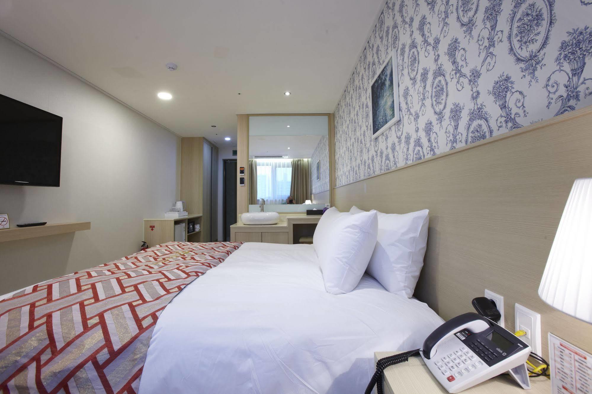 Hotel Sopra Incheon Cheongna Екстер'єр фото